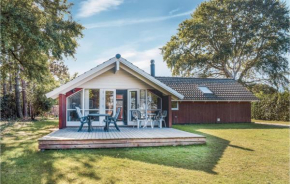 Nice Home In Tranekær With Wifi, Hov